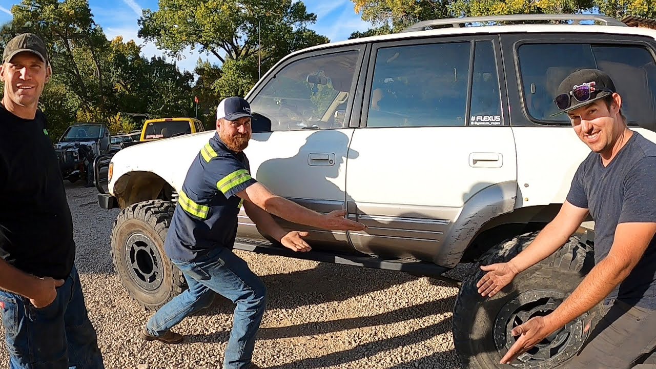 **Custom ROCK SLIDERS for a Custom LAND CRUISER**