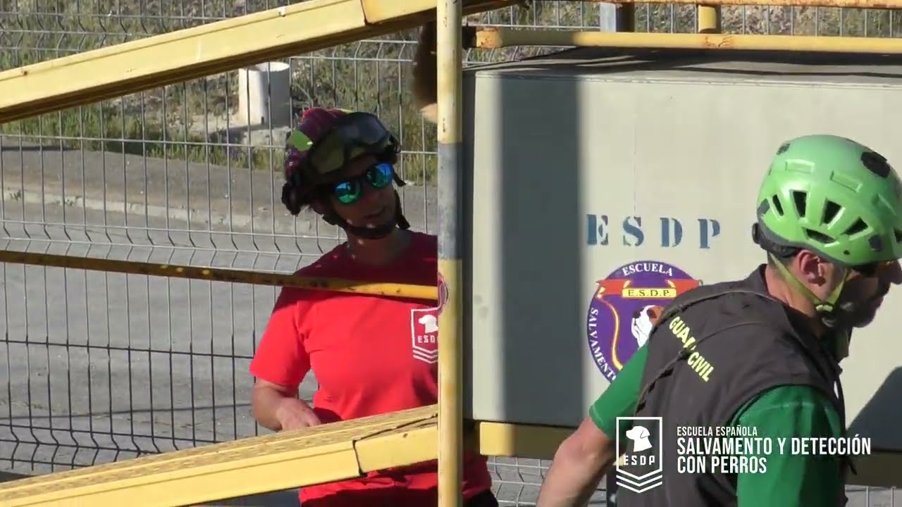 Curso Básico de Guías Caninos de la Escuela Nacional de Protección Civil