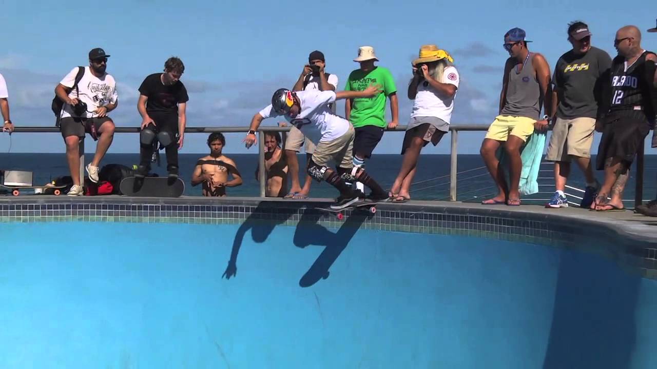 RTMF X BOWL A RAMA