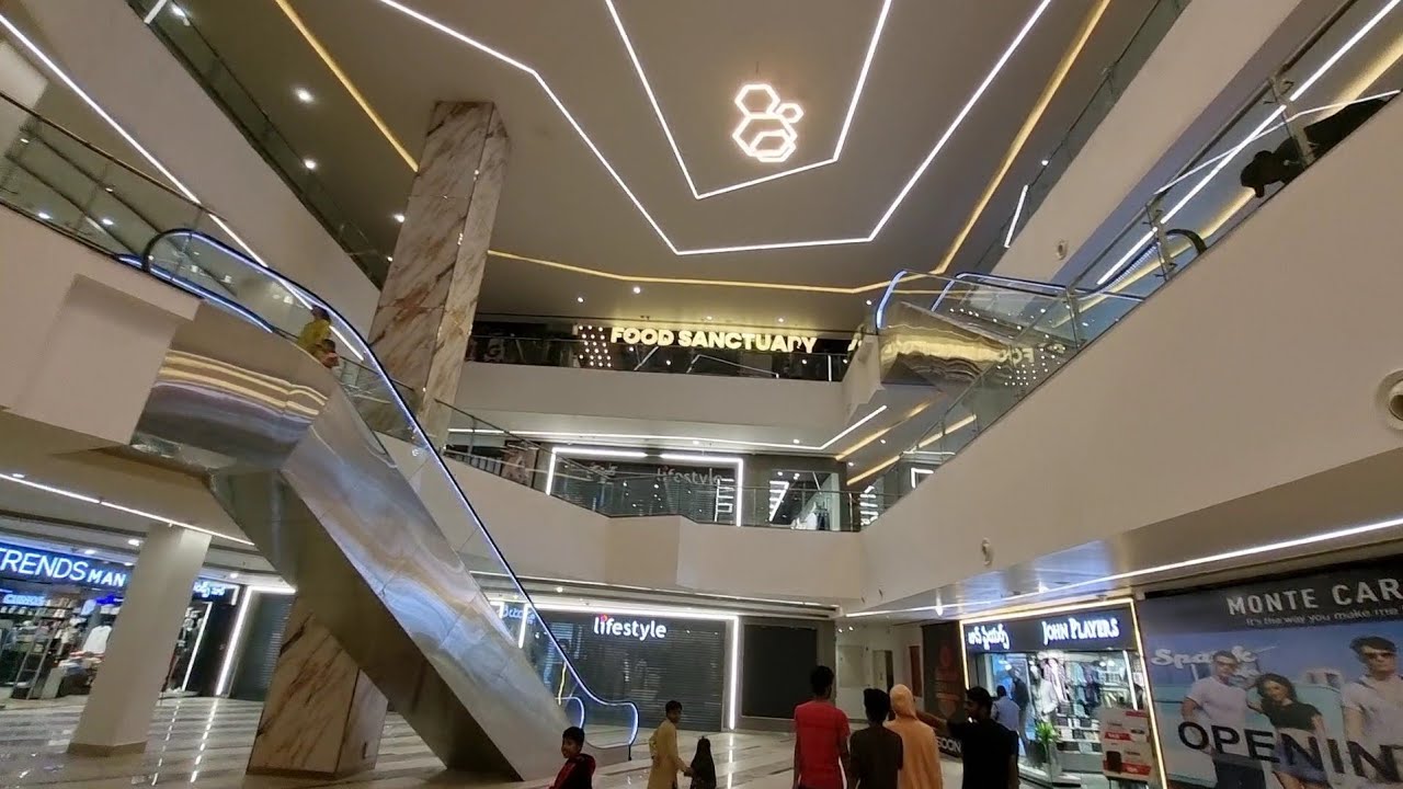 New Mall AMR planet at Moulali and its inside view.