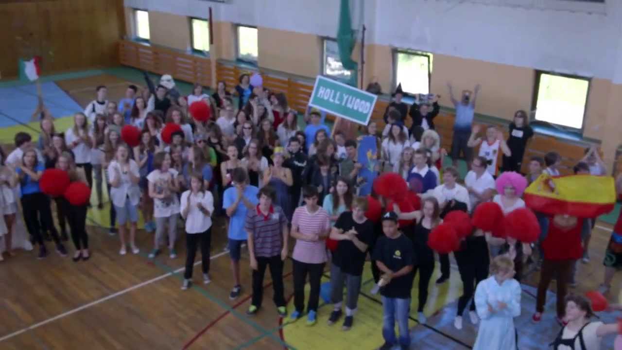 LipDub Gimnazjum z Oddziałami Dwujęzycznymi nr 93 im. Księżnej Izabeli Czartoryskiej w Warszawie