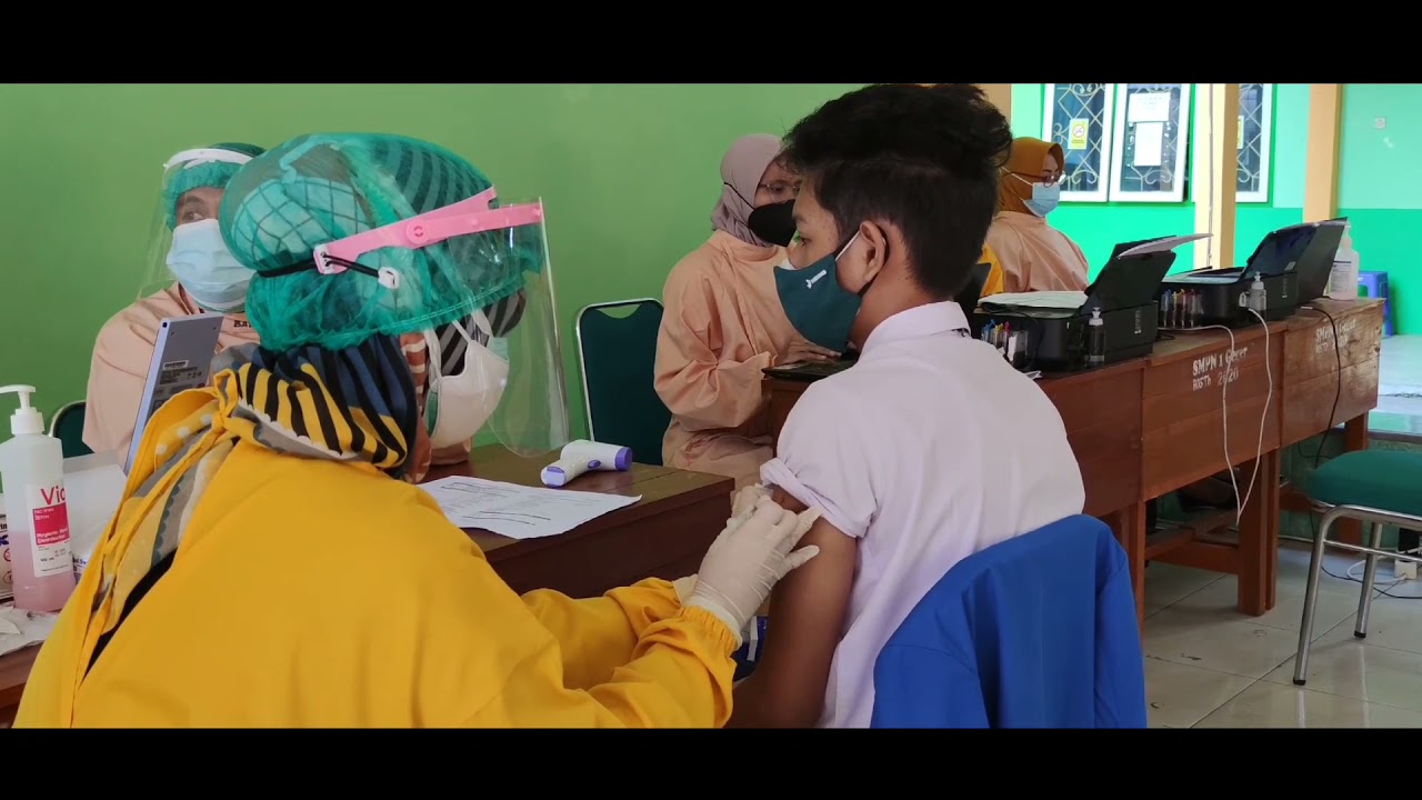 Vaksinasi Siswa SMPN 1 Geger, Kab. Madiun