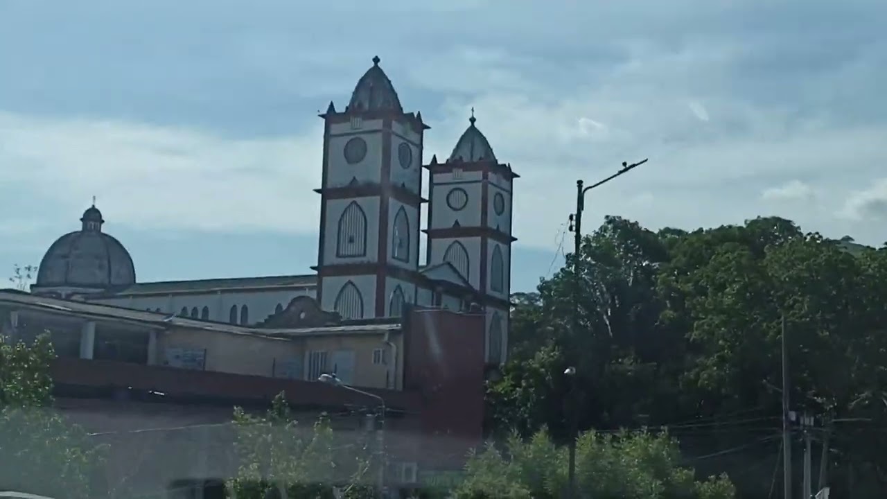 pasando por Honda Tolima, ruta Guaduas a Mariquita Tolima Colombia