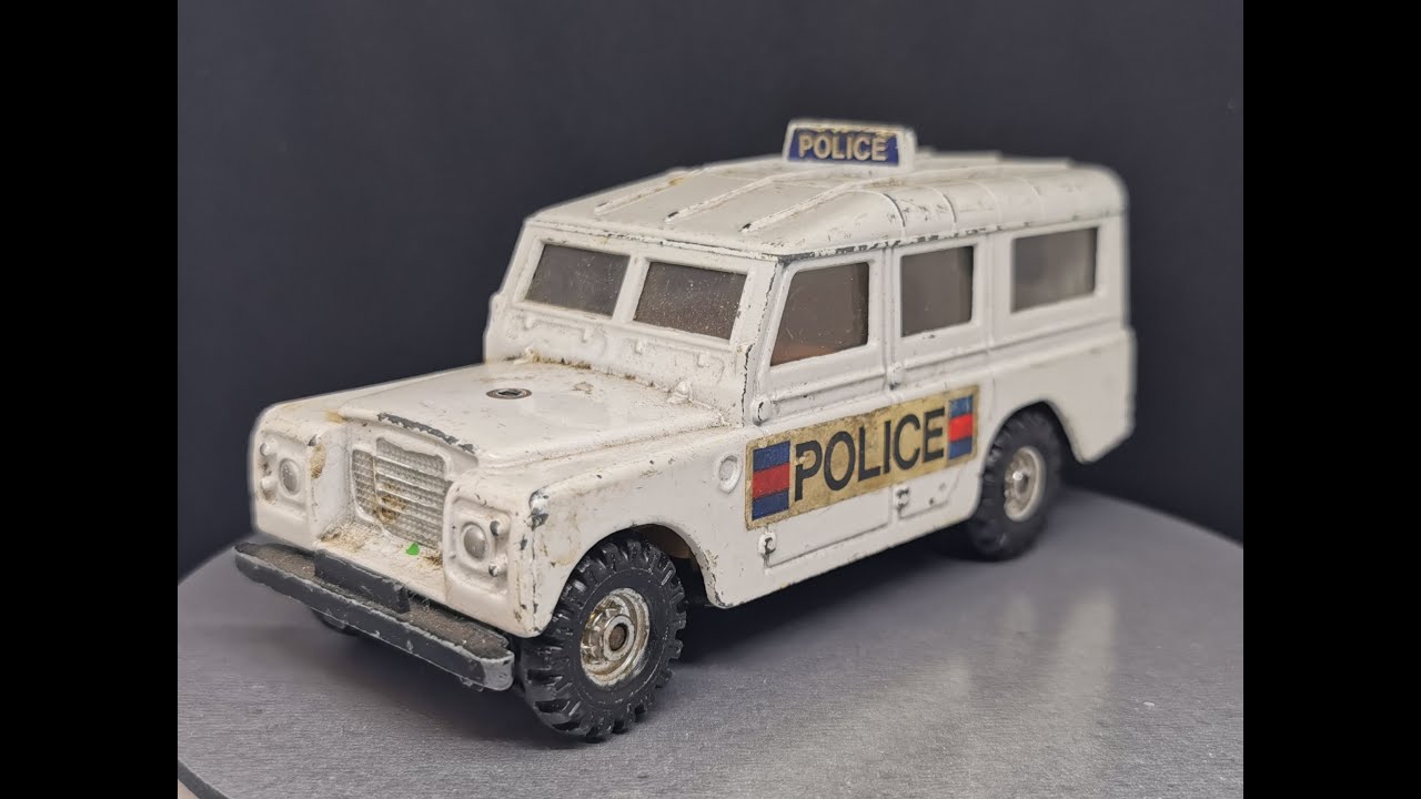 Corgi Land Rover 109 WB - The Queens Custom!