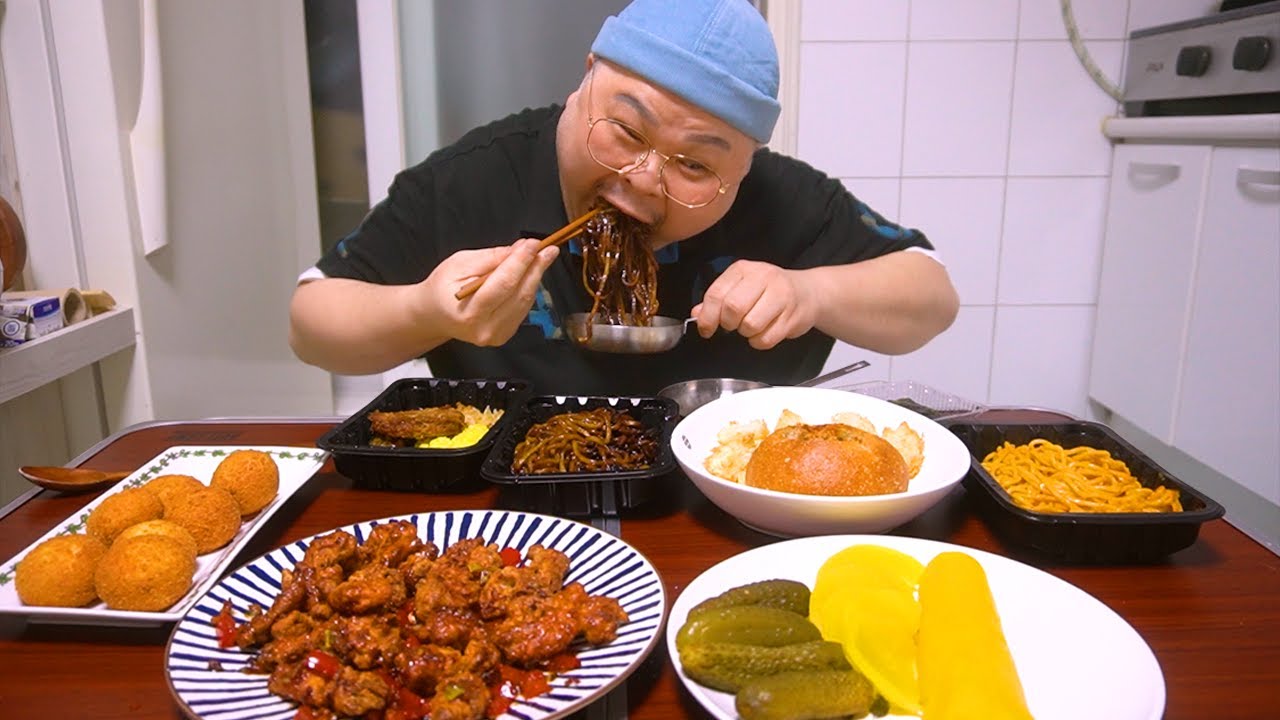파리바게트에서 짜장면을파네ㅋㅋㅋ│혼밥 밀키트 먹방!! [Black Bean Noodles,Hamburger Steak] Mukbang Eatingshow