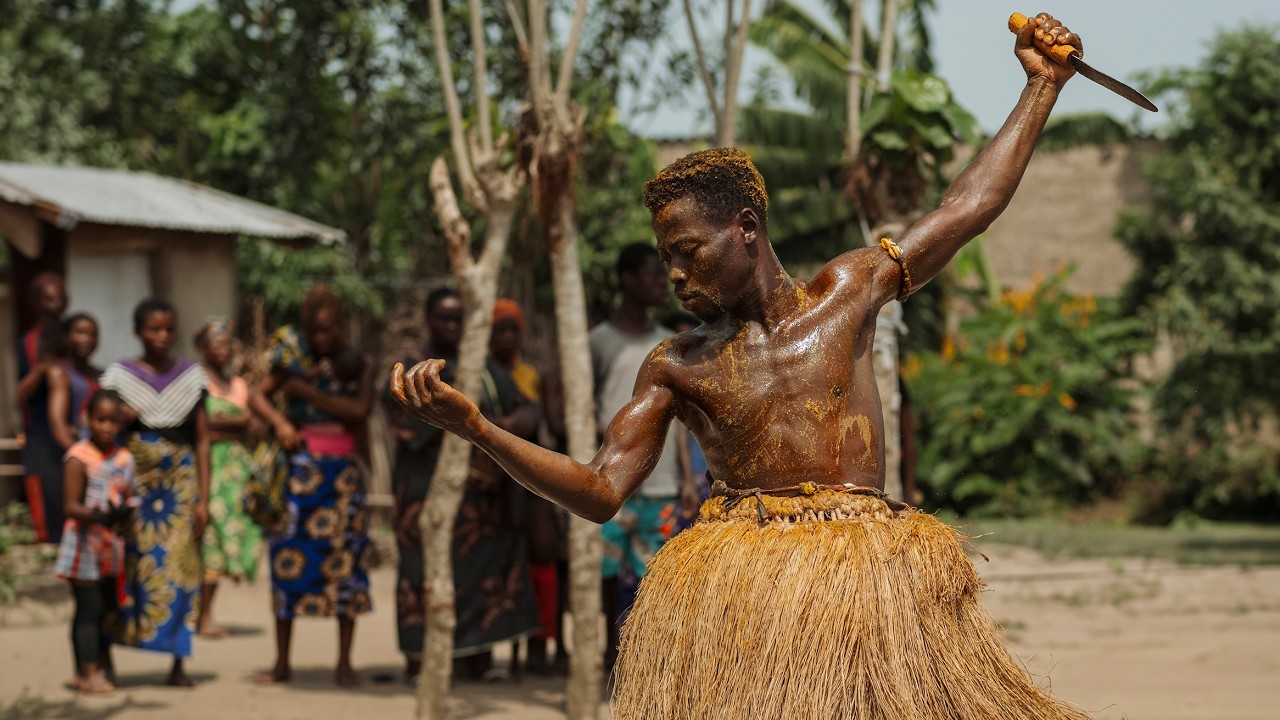 Nelle mani della Divinità - In The Hands of the Divinity __ La benedizione di ZO _ Vodun