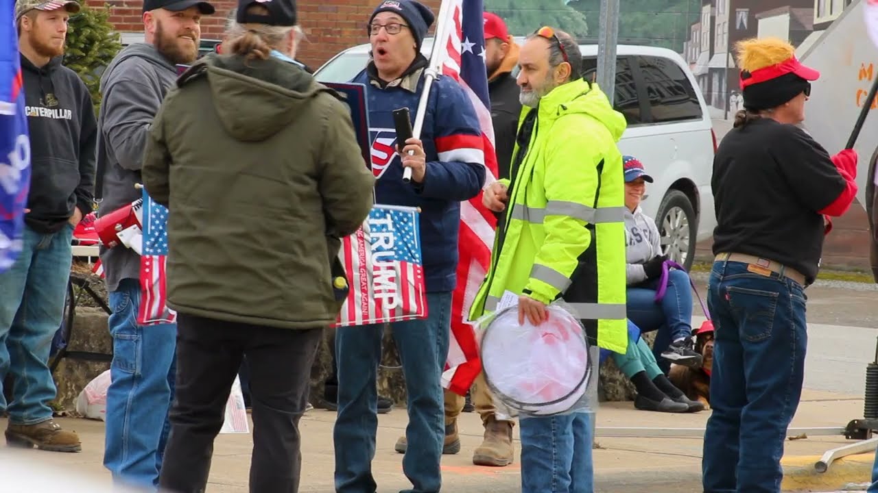 Protestors gather for Trump, Palestine during Biden’s East Palestine visit