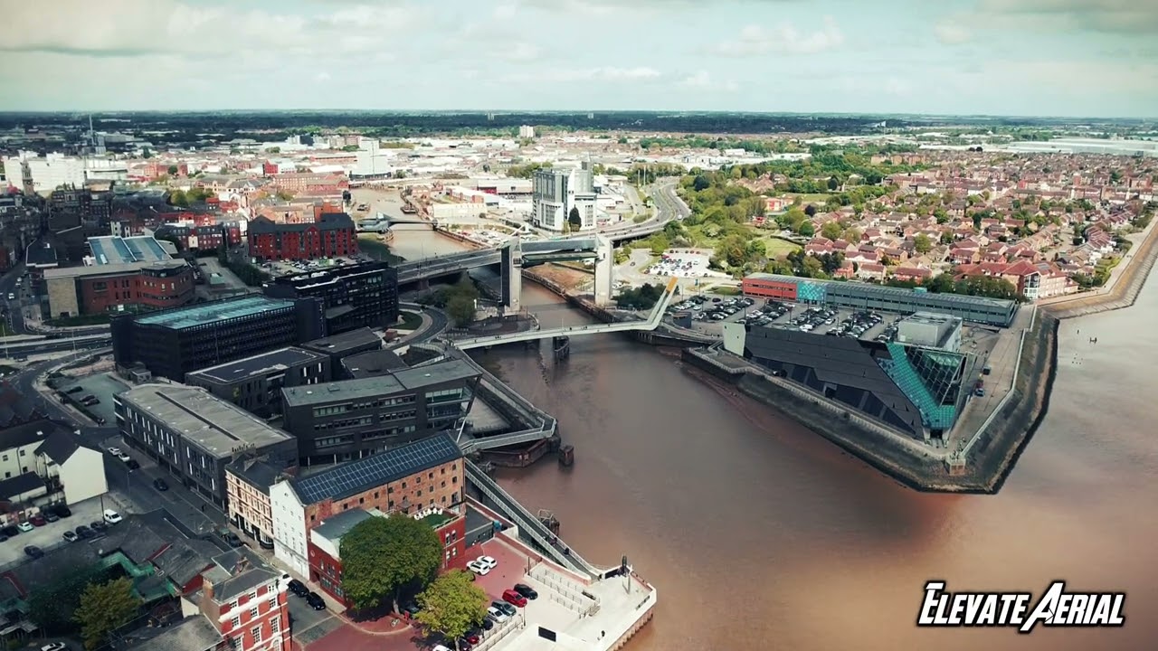 River Hull - Museum Quarter Aerial View - Drone Flight 4k 