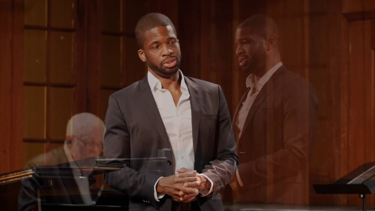 Justin Hopkins sings He's Got The Whole World In His Hands