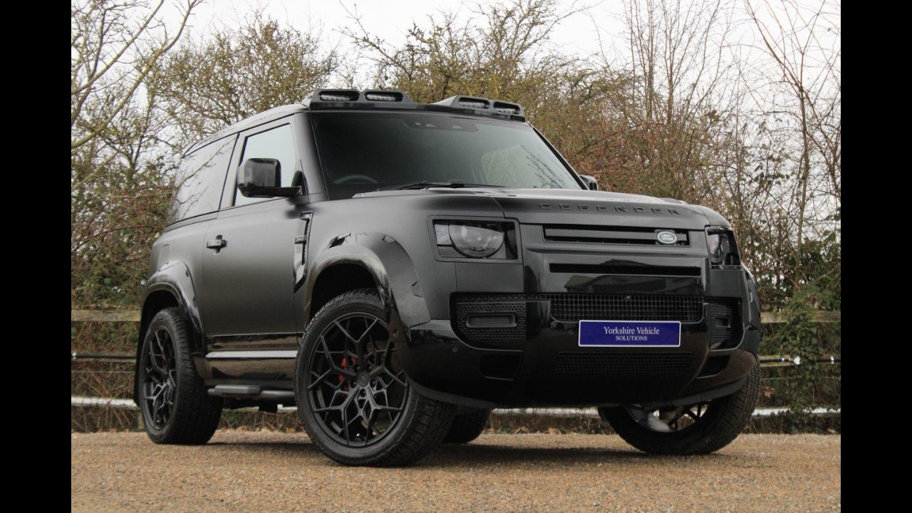 2025 (25) Land Rover Defender 90 3.0 D250 MHEV X-Dynamic SE Hard Top SUV Auto 4WD SWB Euro 6 3dr