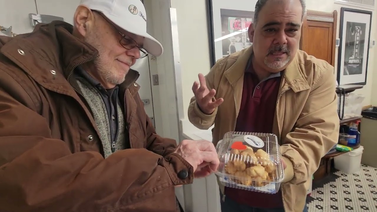 Termini Brothers Bakery, South Philadelphia -  Tour & Pignolata Messinese