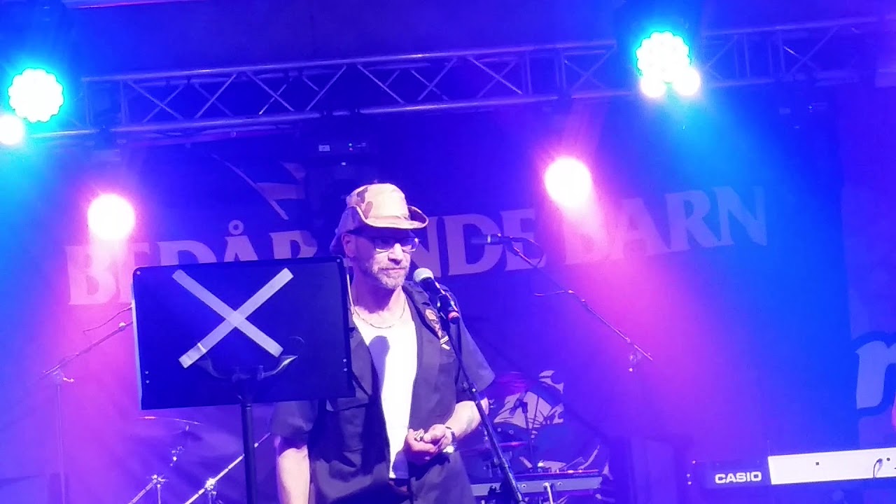 Bed&aring;rande Barn + Janne T&ouml;rnblom - F&auml;dernesland. Sommarfestivalen 2017
