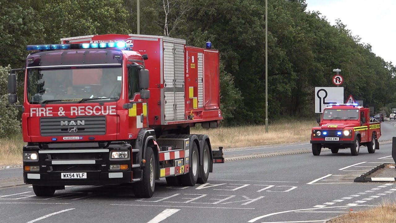 *RARE* - Hampshire & IOW FRS High Volume Pump & Double Hose Box + Landrover Responding to WILDFIRE!!