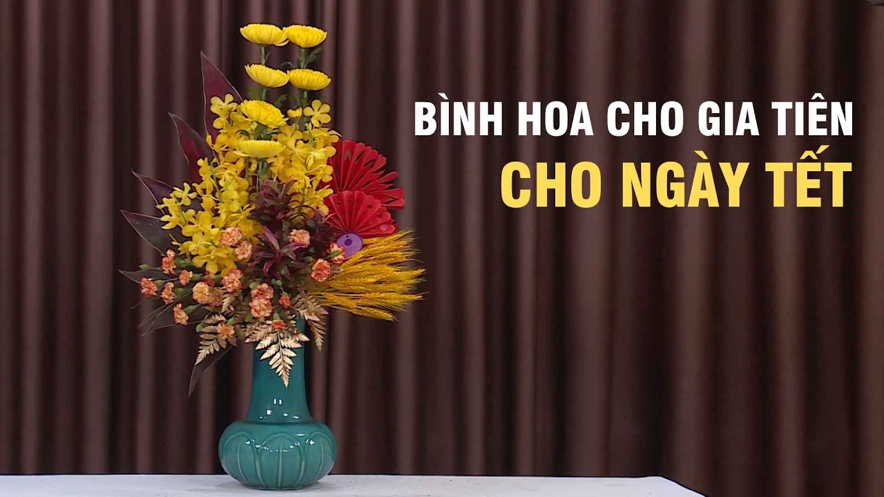 Trang nghiêm làm đẹp bàn thờ gia tiên bằng Bình Hoa cực đẹp này ngày tết