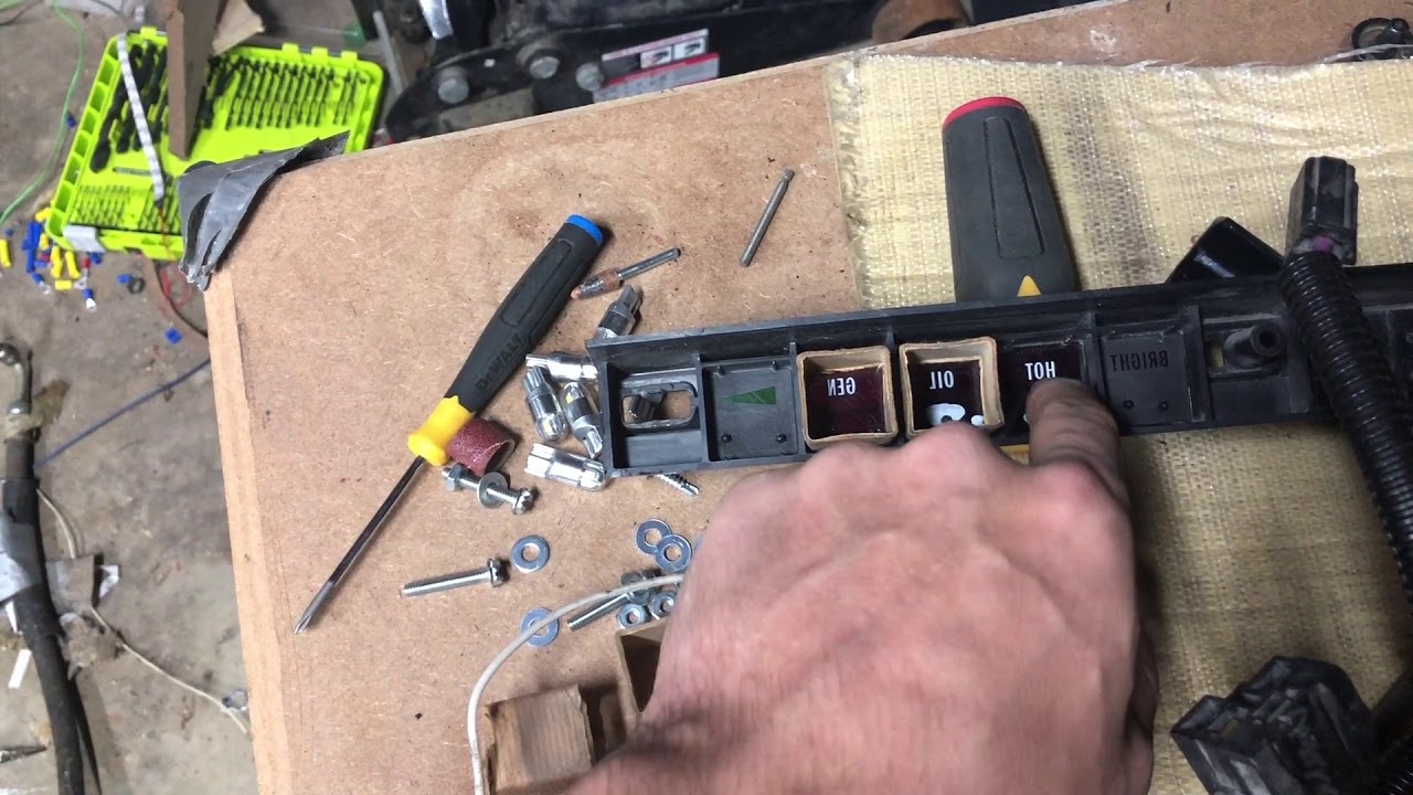 How to replace the dash light bulbs in sweeping dash - 1970 Chevelle