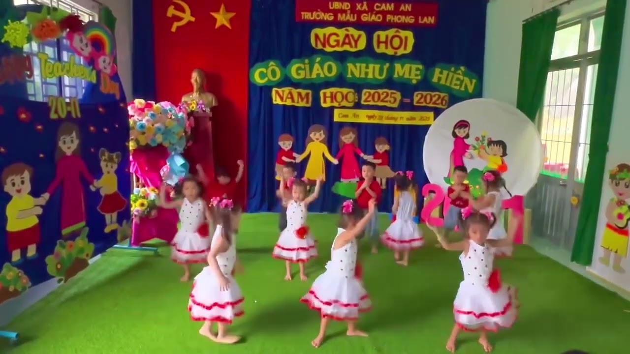 20112025- khả hân múa