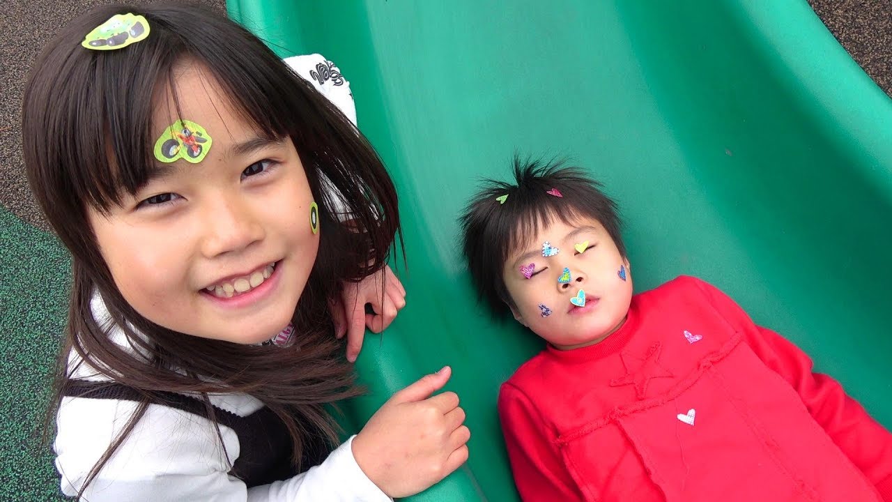 公園で居眠りすると・・・ カベを通るよ！