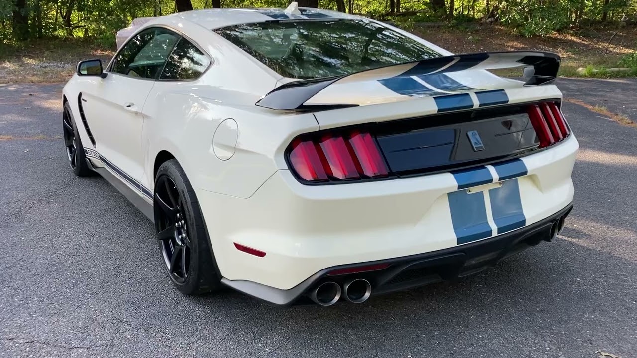 2020 Ford Mustang GT350 R Heritage Edition walkaround