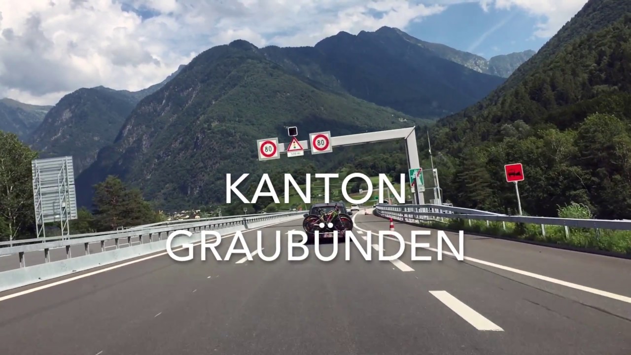 Schweiz: Kanton Graubünden, Autobahn A13, Richtung Mesocco - San Bernardino