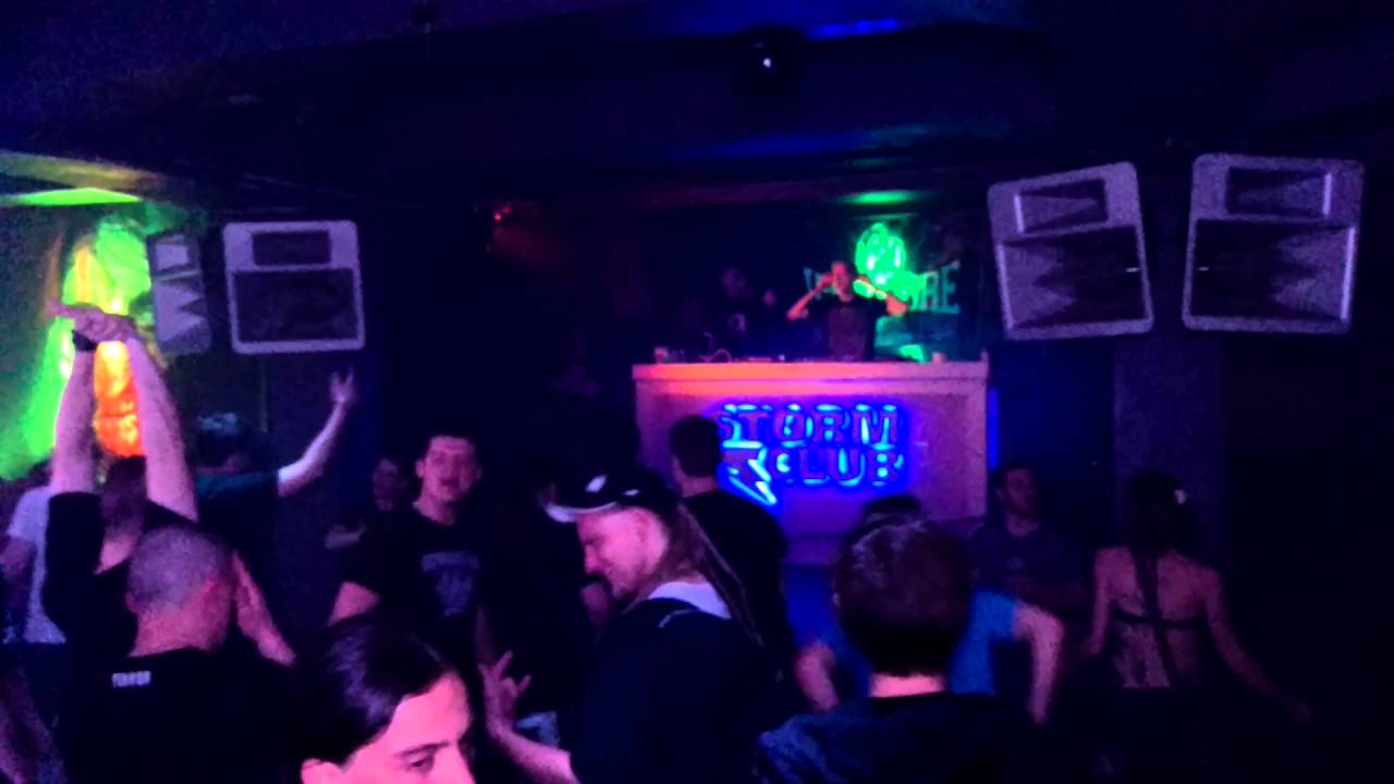 Geez - Live at Storm Club (22.4.2016, Praha)