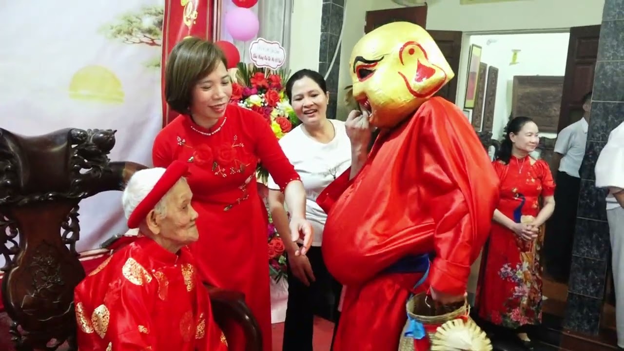 Lễ Mừng Thọ Cụ: Phong Thị Quỳ Tuổi 100