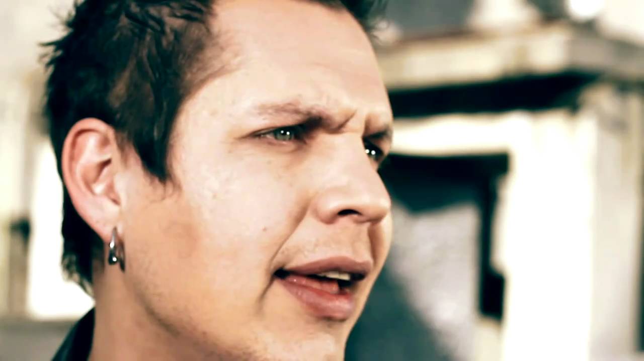 Troy - Bailando en Soledad [HD] Music Video