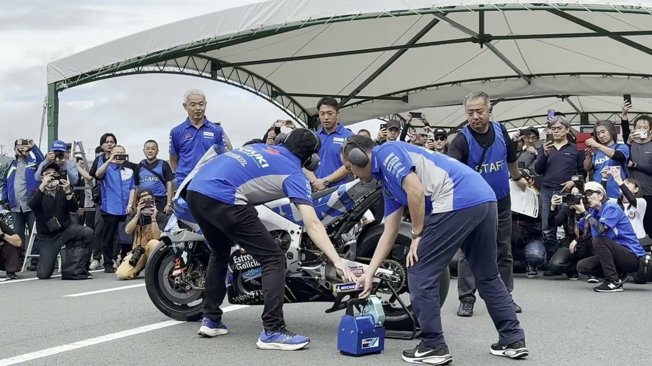 20251012GSXRR エンジン始動から津田選手によるレーシング（爆音注意）