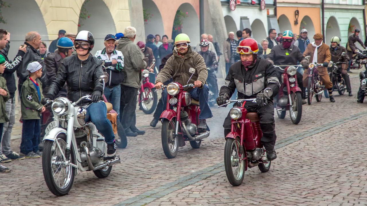 LITOMYŠL - Historie litomyšlských motocyklových závodů v Regionálním muzeu