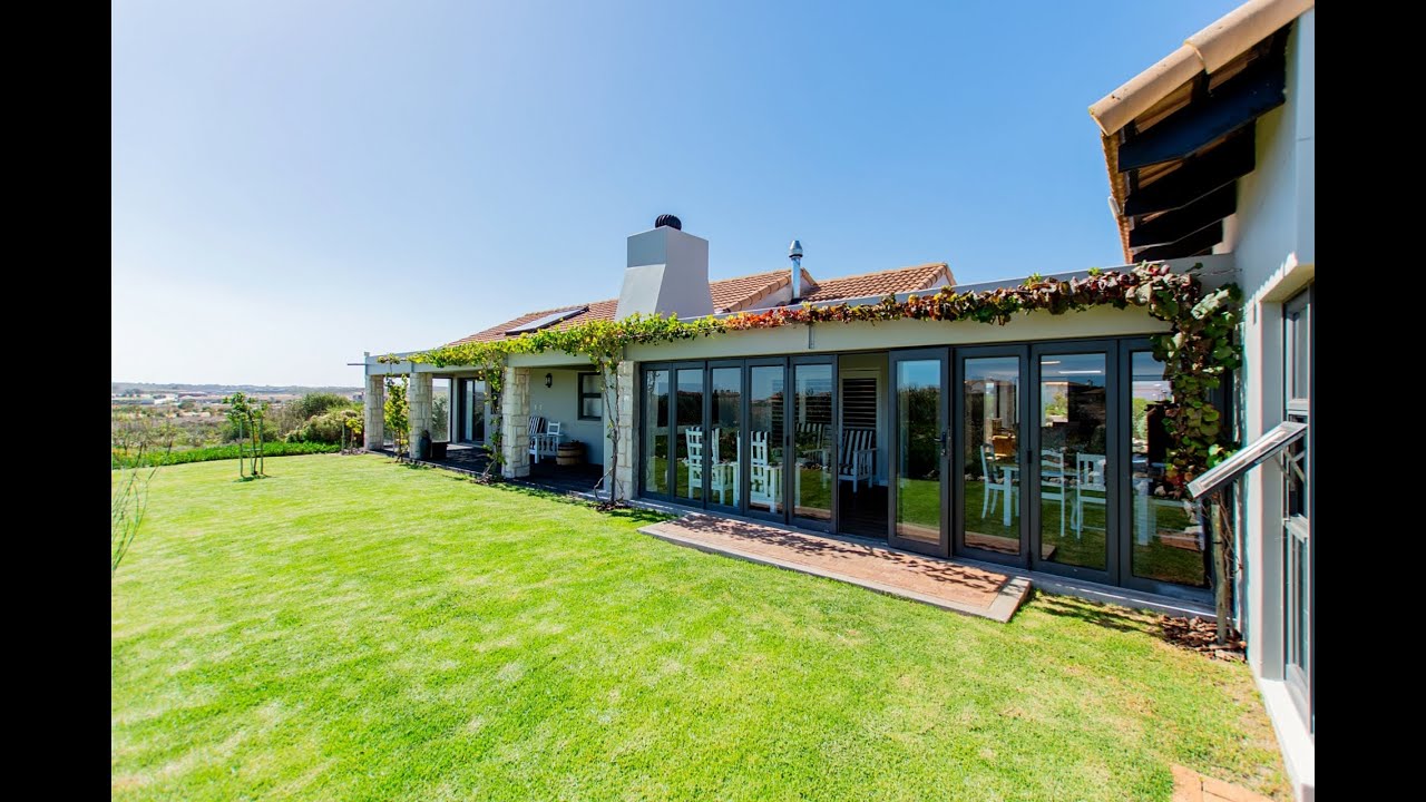 4 Bedroom House For Sale in Langebaan Country Estate, Langebaan