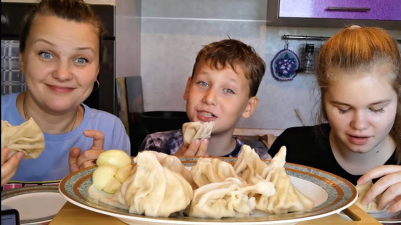 Мукбанг Домашние хинкали /Пишите вопросики☝️☺️