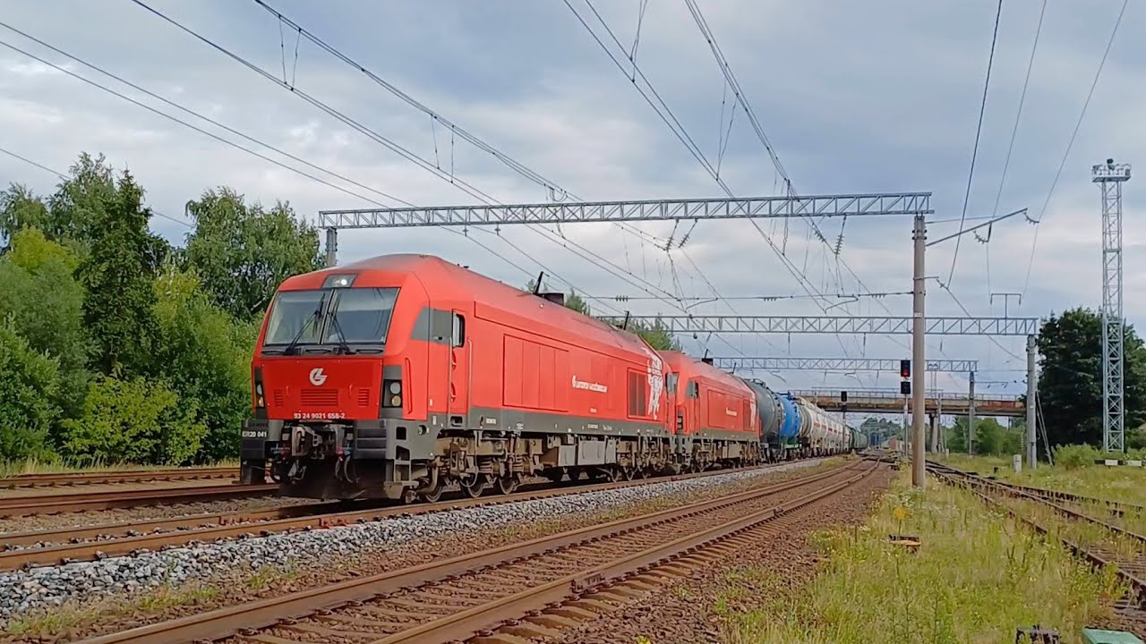 LTG Cargo ER20CF-041/044 with heavy loaded train