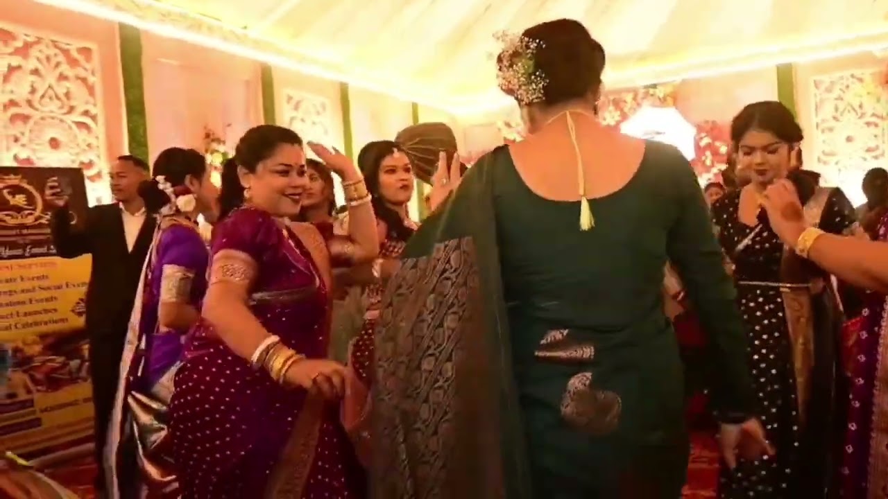 এই নাচে কাঁপিয়ে দিচ্ছে | mayang |Dhamaka bajna |  #music #weddingmusic #dj #bandparty #dance