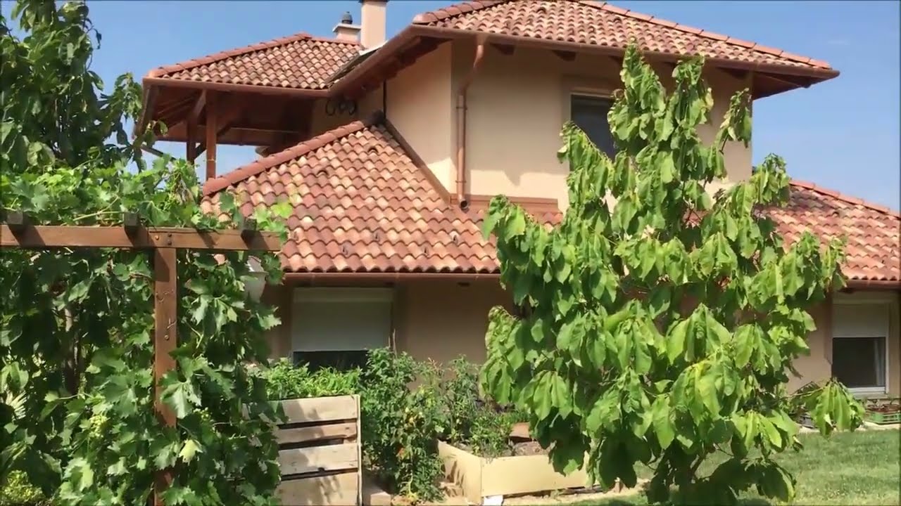 Mediterrán hangulatú családi ház eladó Balatongyörökön!