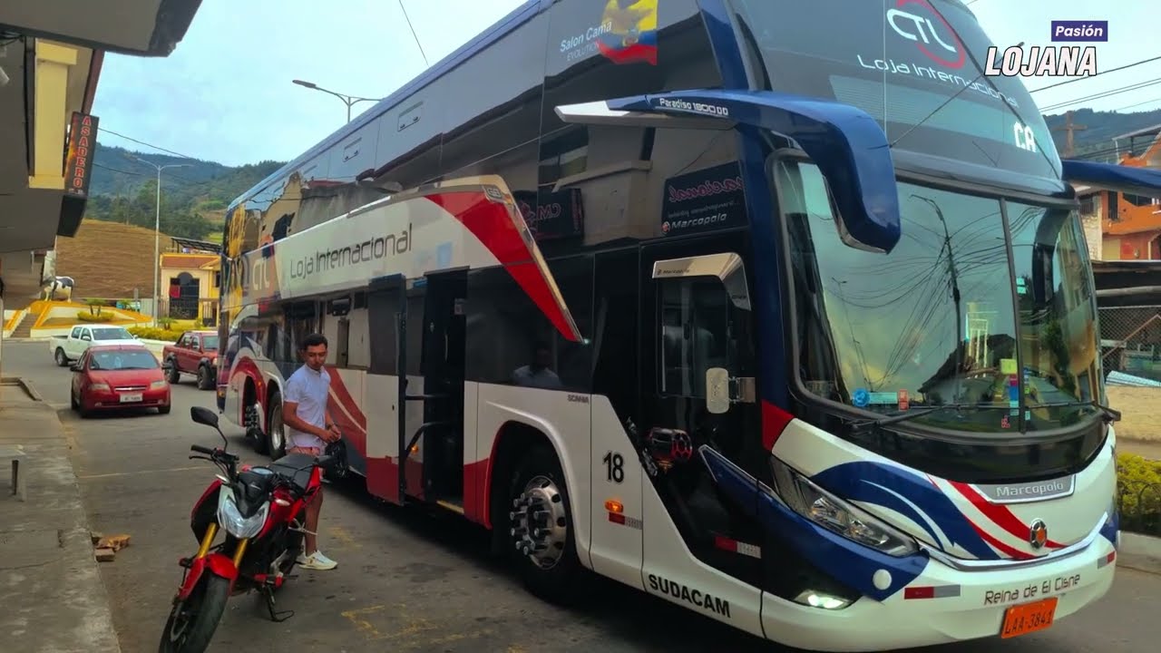 Viaje a Cariamanga en el nuevo bus sofá cama doble piso de Cooperativa de Transportes Loja