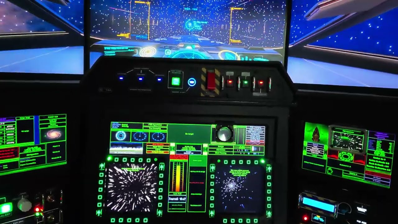 Elite Dangerous. Hyperdrive with Elite Dangerous Cougar Display
