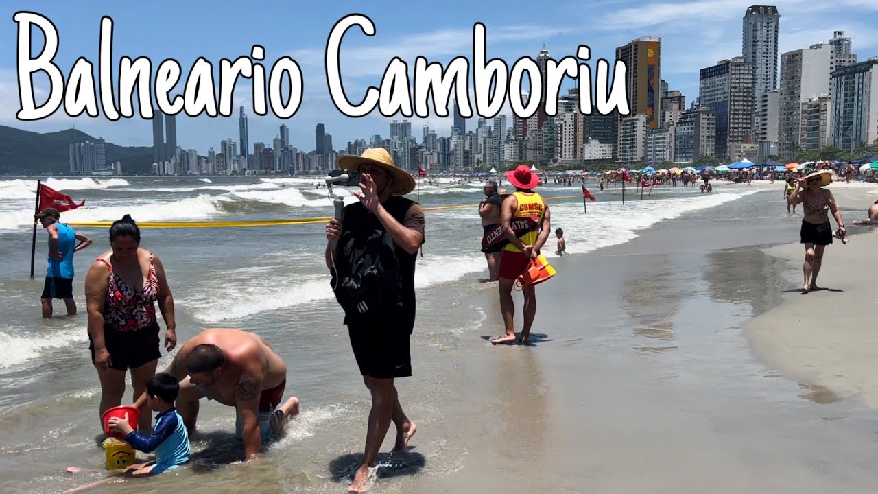 Central Beach. Balne&aacute;rio Cambori&uacute;, Brazil