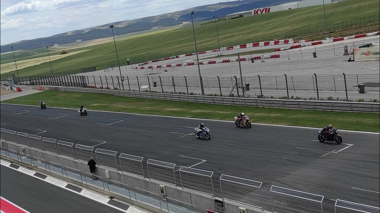 GSX-R 750 SRAD : Course VMA Navara 2023