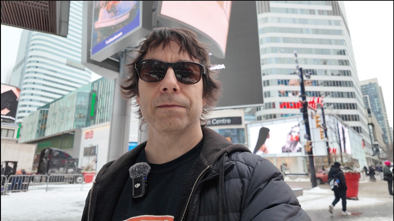 Toronto LIVE: Eglinton The Family Day The Walk The Stream
