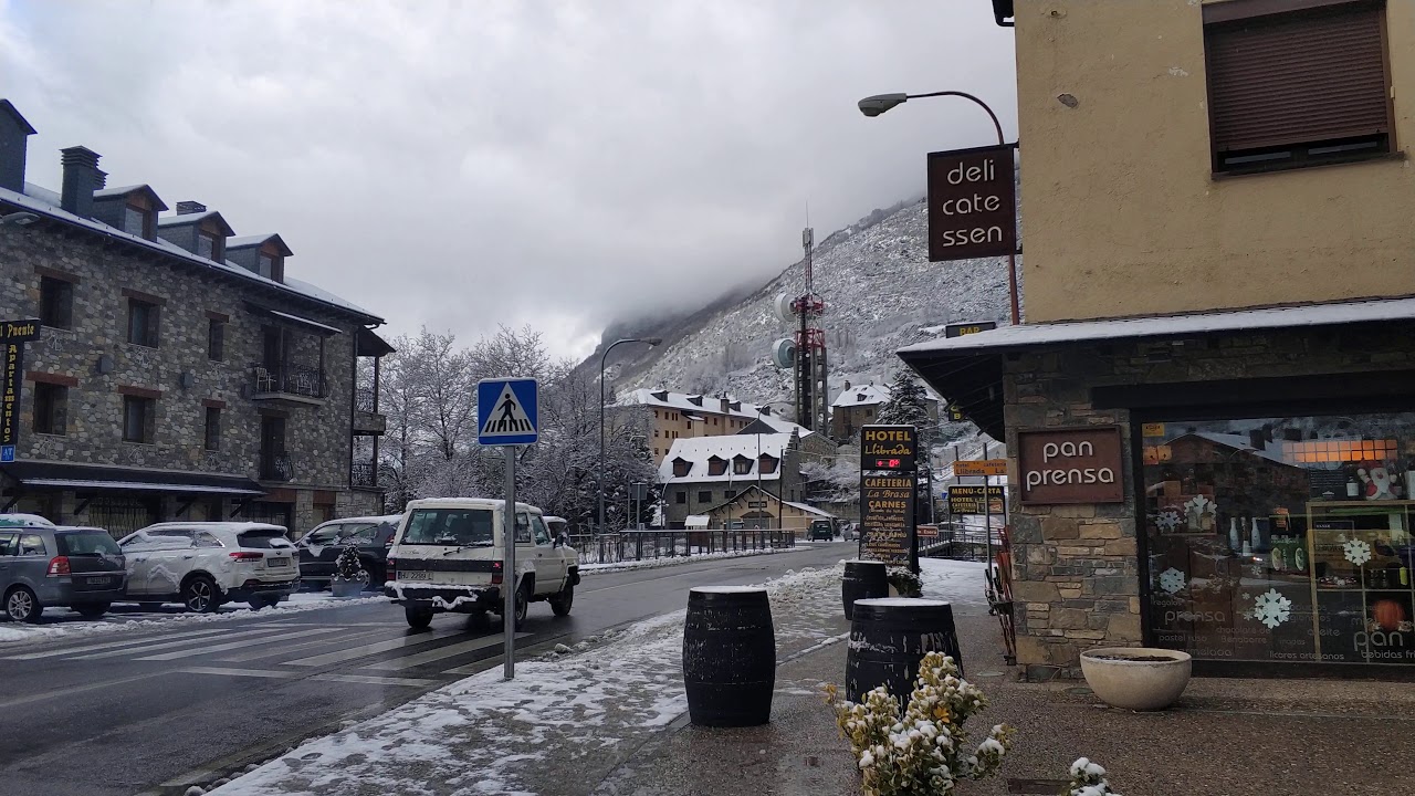 Primera Nevada de la temporada en Benasque 4K