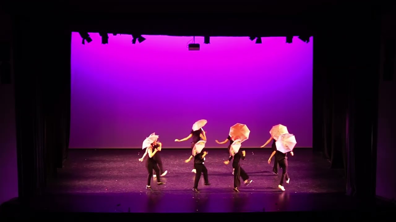 Spamalot | Guillem Alonso | Escola Luthier Música & Dansa