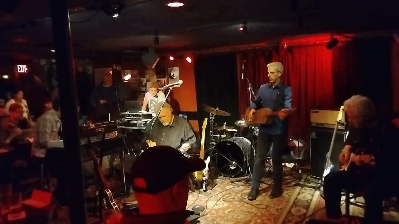 Club D'Elf  with Kevin Barry and Duke Levine  (1/30/26)