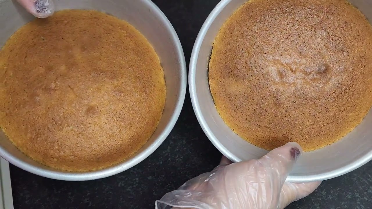 MASSA AMANTEIGADA DE 20 FATIAS | FORMA 18CM | ATELIÊ DOCE - LIDIANE OLIVEIRA