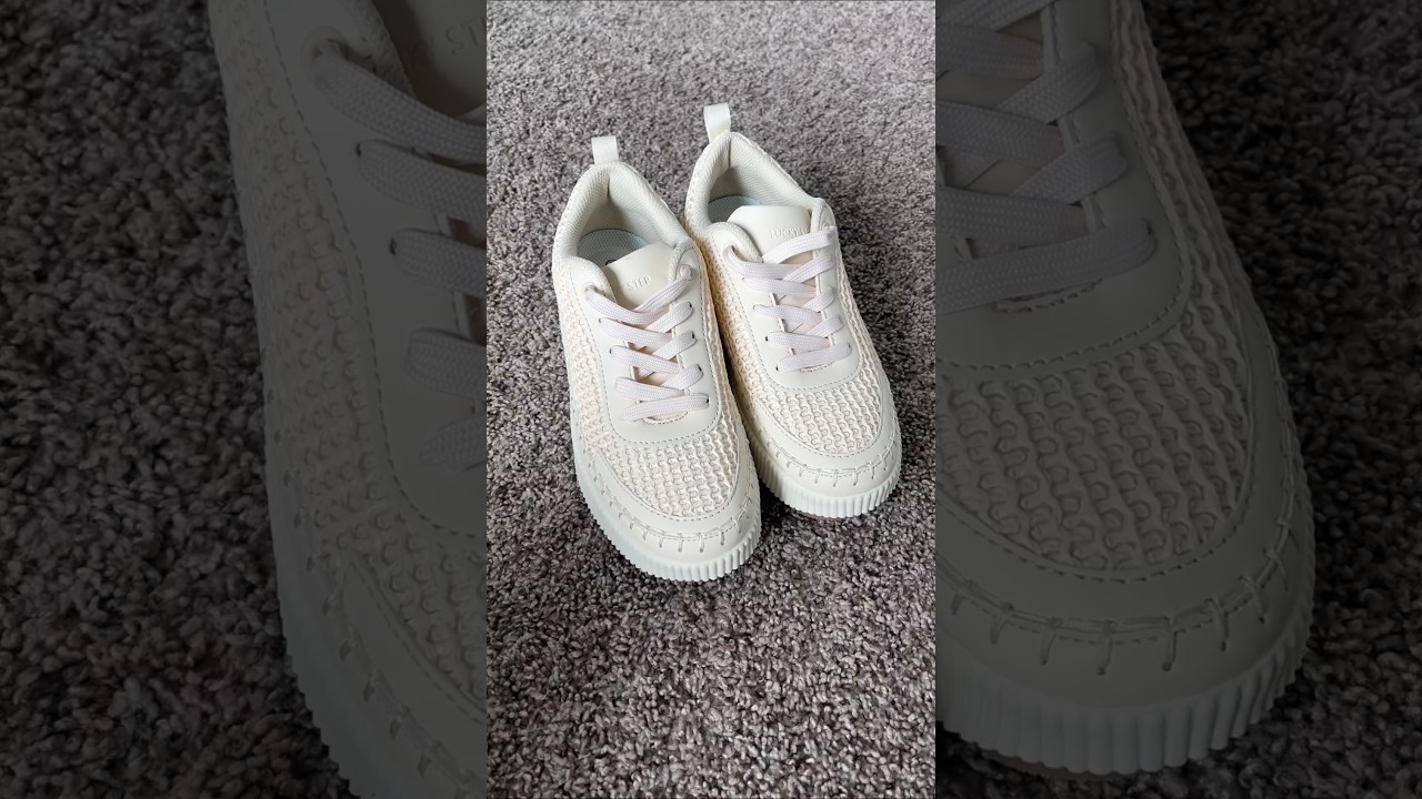 The Best Women's Platform Sneakers You&rsquo;ll Want in Every Color | Sparkly, Chunky, Retro Must-Haves!