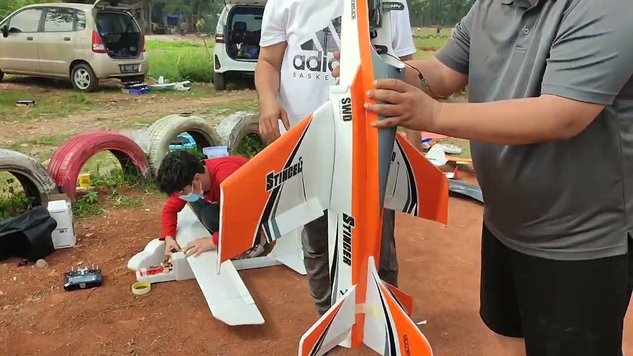 Maiden Stinger Jet EDF 70mm 12 blades 6S. channel usin tembon
