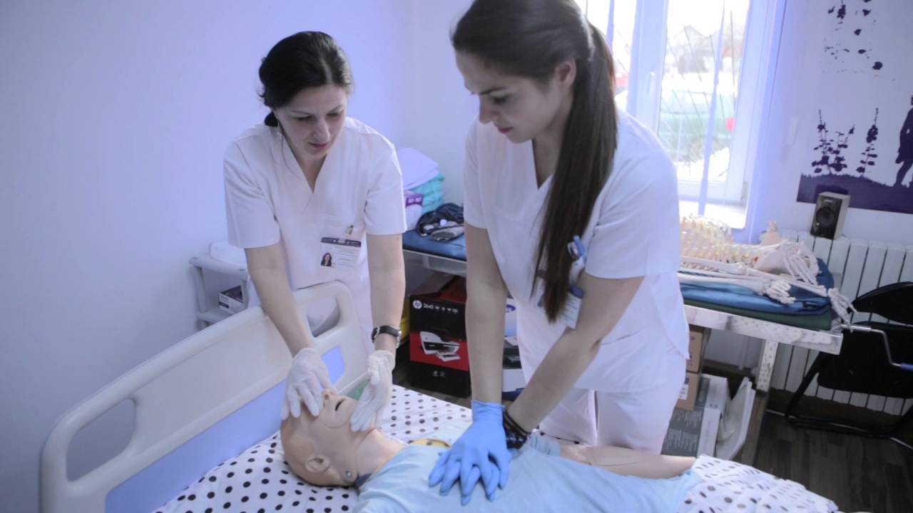 Vrei să devii asistent medical? &Icirc;nscrie-te la CSSMS- Școala Postliceală Sanitară Rădăuți!