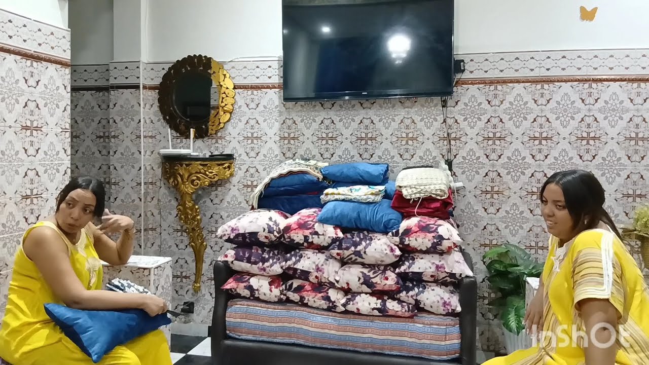 سلمى ضربت مع واحد البنت سلختها جبت ليها عائلة كامله غنمشيو نديرو لازم