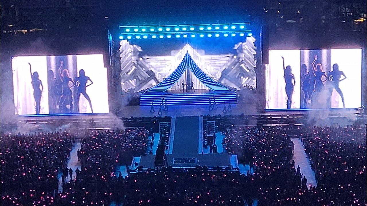 230826 Whistle - BLACKPINK BORN PINK Encore WORLD TOUR - LA Concert at Dodger Stadium