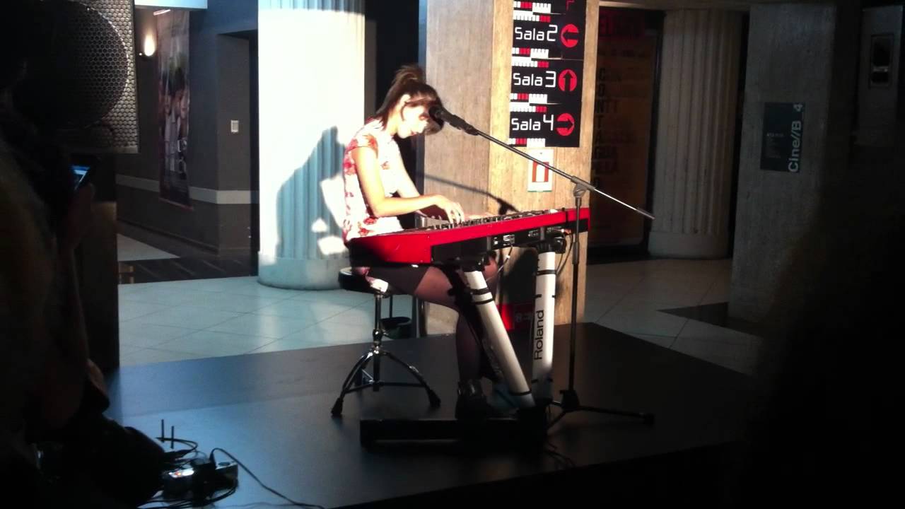 Fran Valenzuela en estreno Locasmujeres