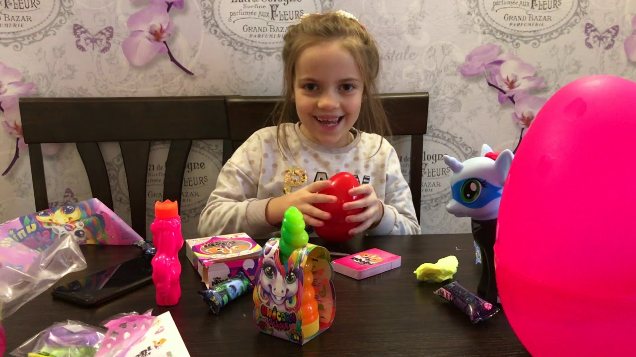 Что внутри? Открываем Unicorn Surprise Box.  Kids video.