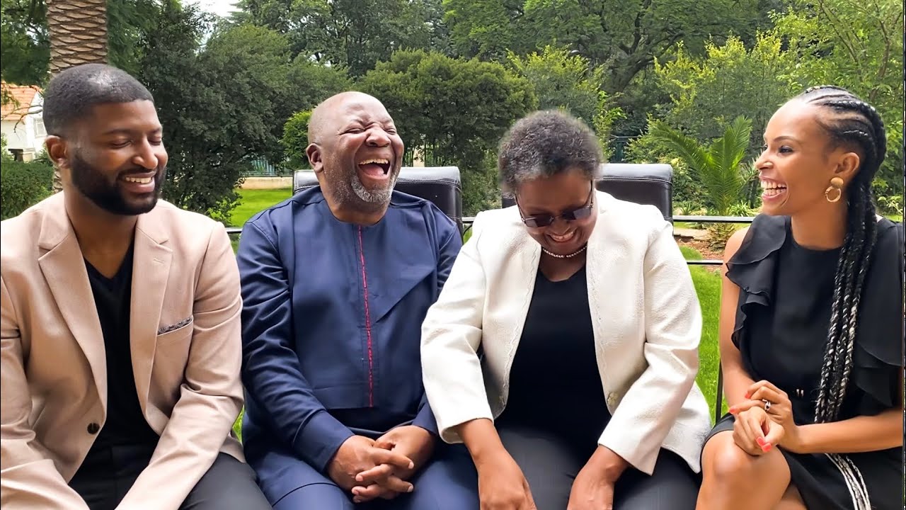 THE MAKHS SNRS: HOW THEY REALLY MET | VALENTINE'S SPECIAL | South African Couple YouTubers